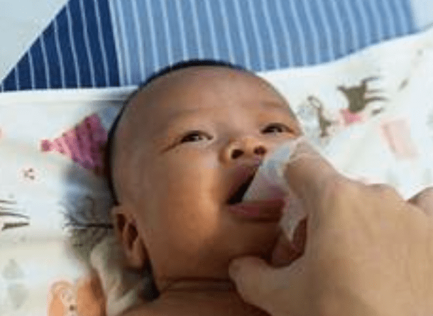 寶寶長牙如何清洁 寶寶長牙如何清洁