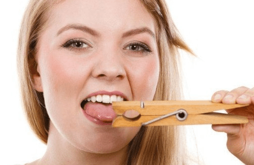 口腔血泡​原因